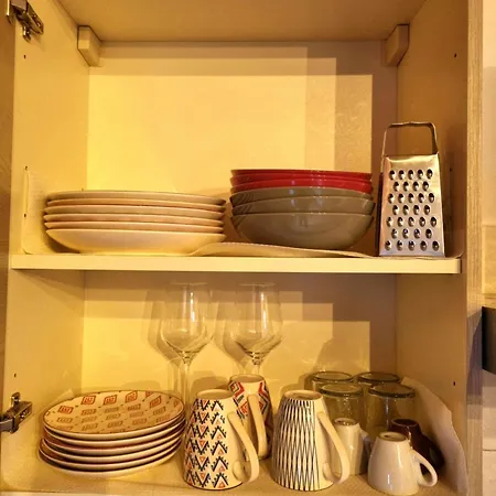 Civico16 * Λ' Άκουιλα