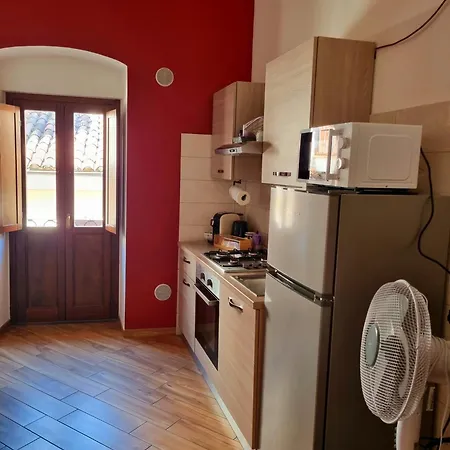 Civico16 Л'Акуила